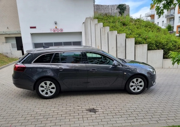 Opel Insignia cena 32900 przebieg: 219000, rok produkcji 2016 z Gdańsk małe 121